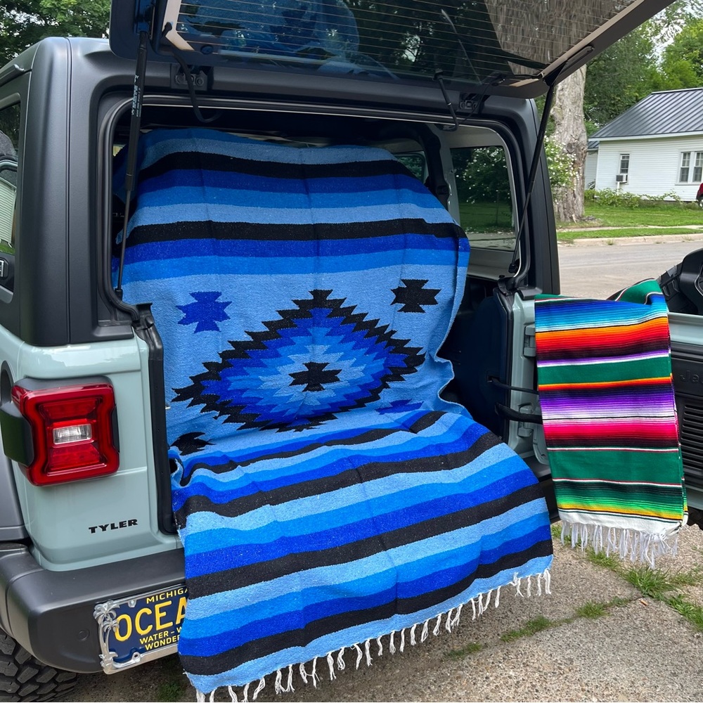 Saltillo blanket